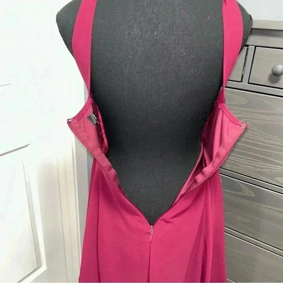 Lulu's Dress - Picture 5 of 7